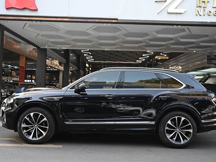 Фото 3 - Bentley Bentayga Hybrid