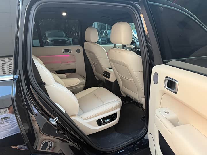 Фото 8 - LiXiang L8