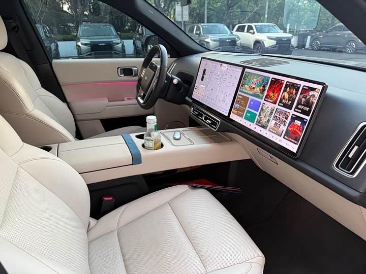 Фото 9 - LiXiang L8