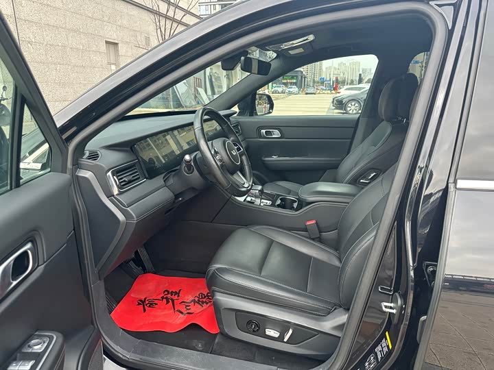 Фото 4 - LiXiang One