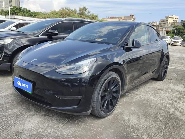 Фото 1 - Tesla Model Y