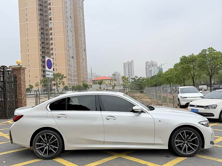 Фото 3 - BMW 3 Series