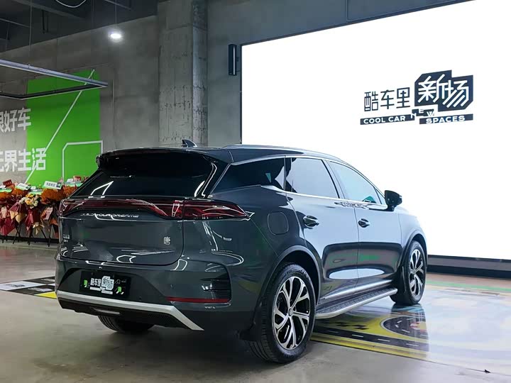 Фото 4 - BYD Tang Hybrid/EV