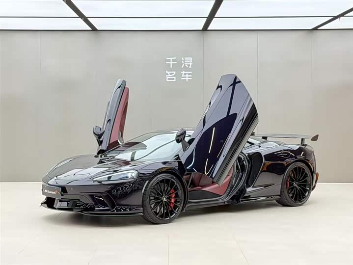 Фото 1 - McLaren GT