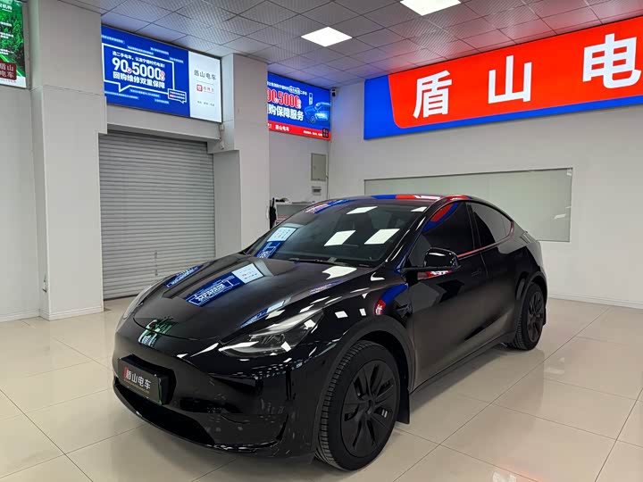 Фото 1 - Tesla Model Y