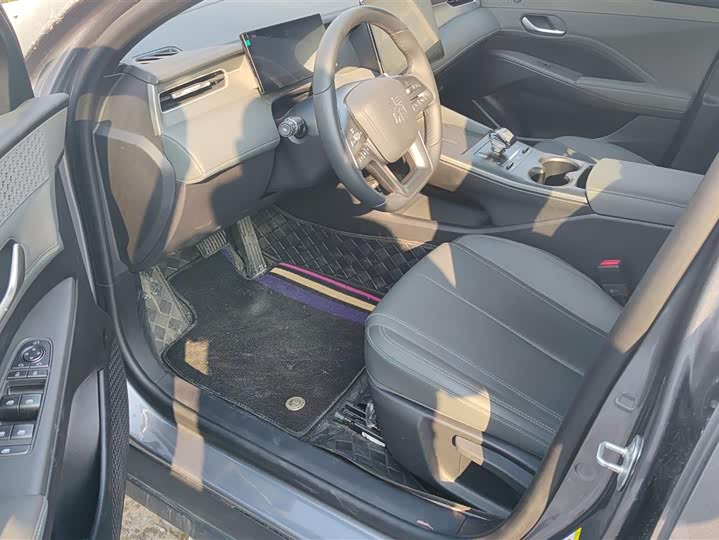 Фото 9 - BYD Qin Plus