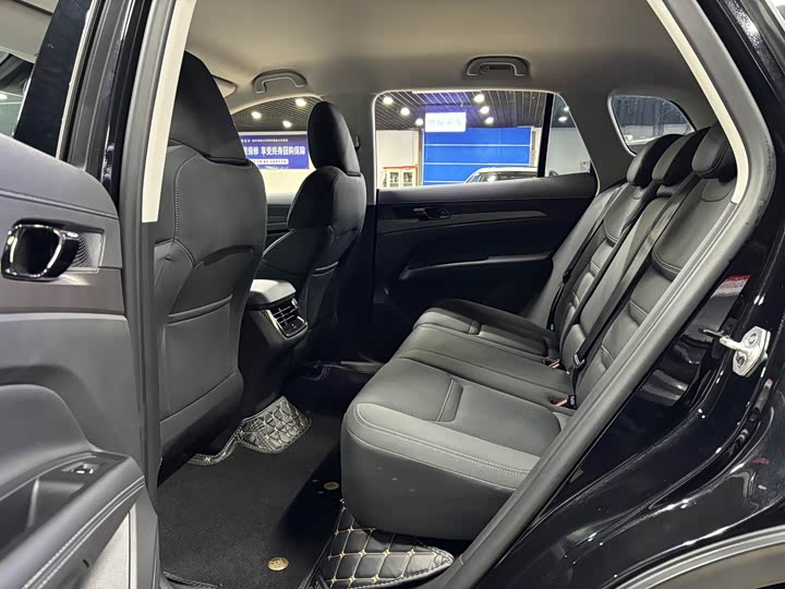 Фото 9 - Ford Equator Sport