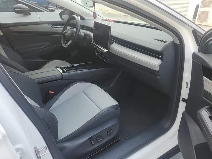 Фото 8 - Volkswagen ID.7 Vizzion