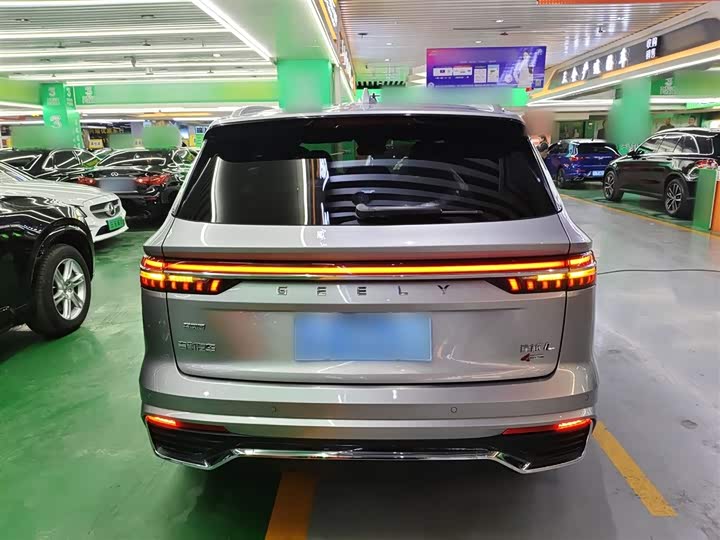 Фото 6 - Geely Monjaro