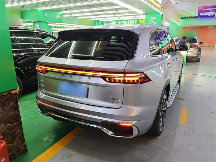 Фото 7 - Geely Monjaro