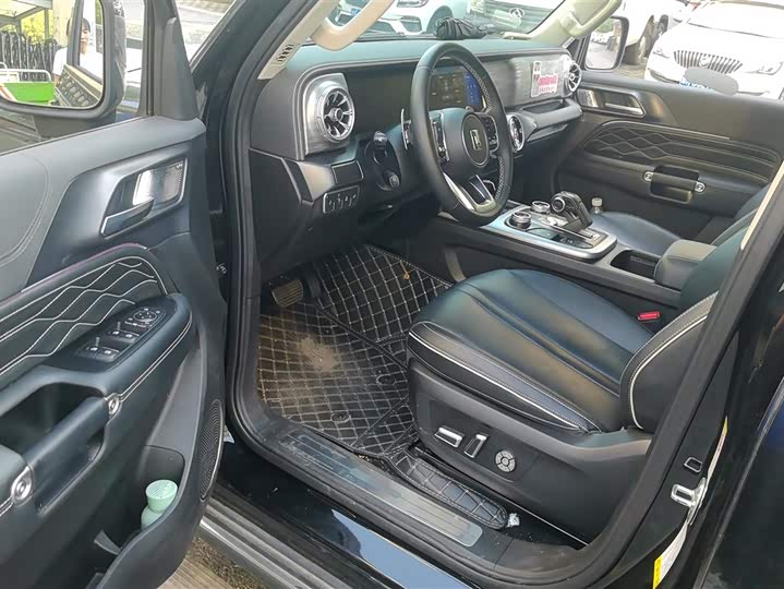 Фото 9 - Tank 300