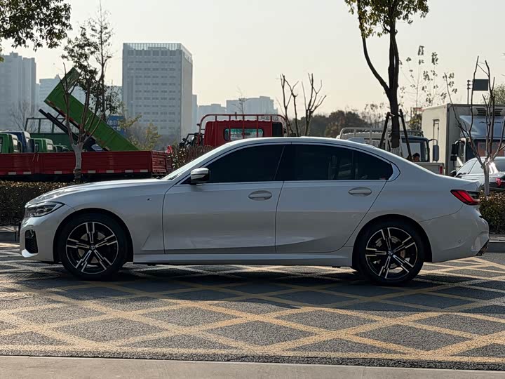 Фото 8 - BMW 3 Series