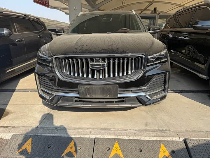 Фото 2 - Geely Monjaro