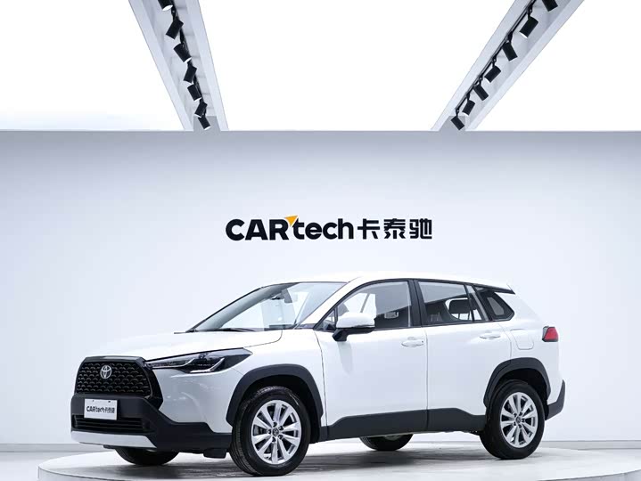 Фото 1 - Toyota Corolla Cross