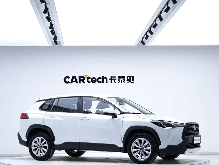 Фото 4 - Toyota Corolla Cross