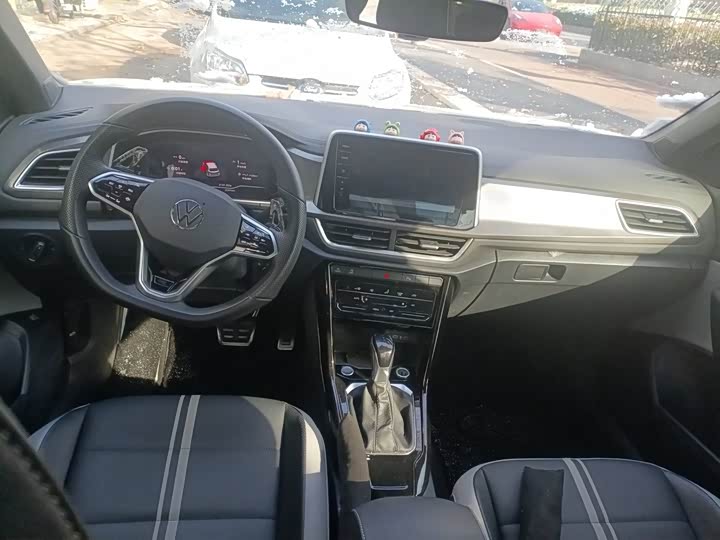 Фото 5 - Volkswagen T-Roc