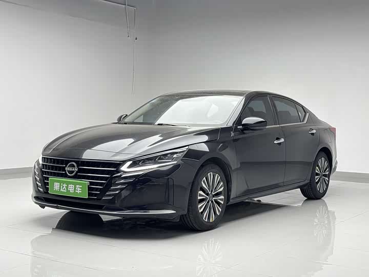 Фото 1 - Nissan Teana