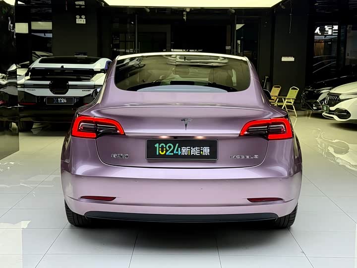 Фото 5 - Tesla Model 3