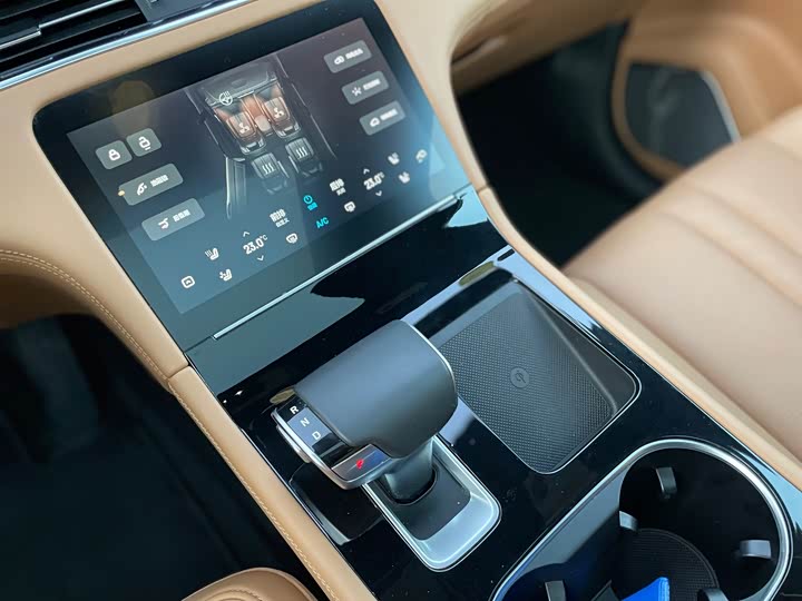 Фото 5 - LiXiang One