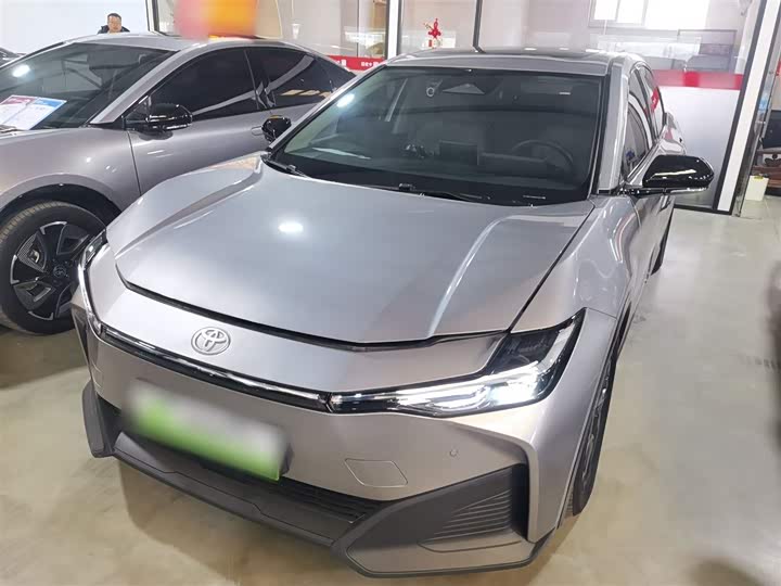 Фото 1 - Toyota bZ3