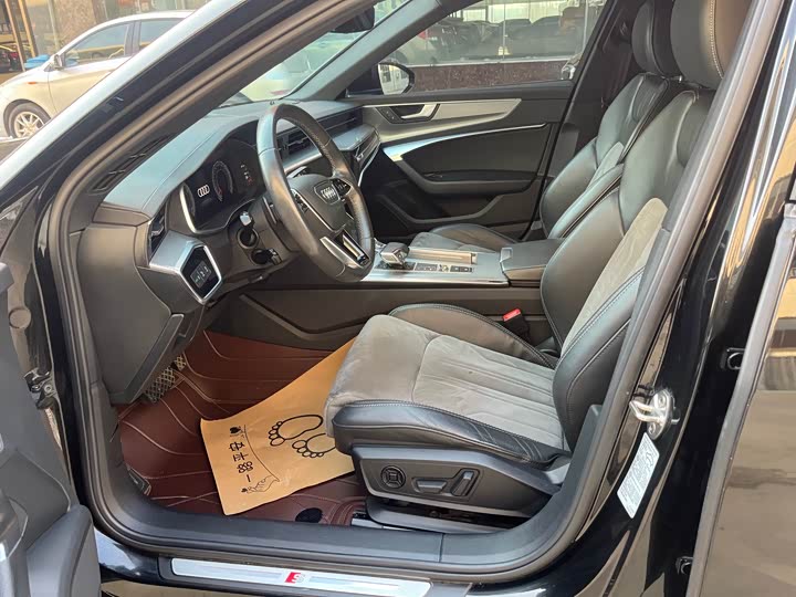 Фото 7 - Audi A6L