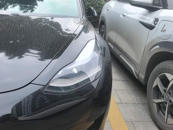 Фото 5 - Tesla Model 3