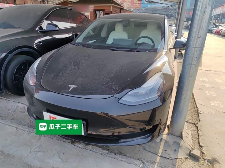 Фото 1 - Tesla Model 3