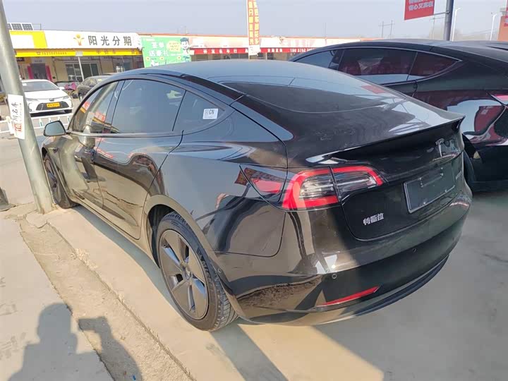 Фото 5 - Tesla Model 3