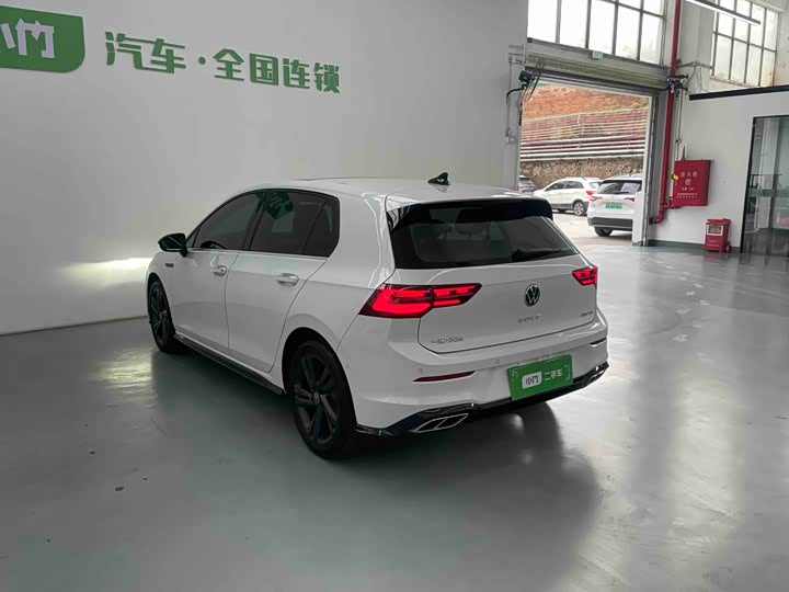 Фото 6 - Volkswagen Golf