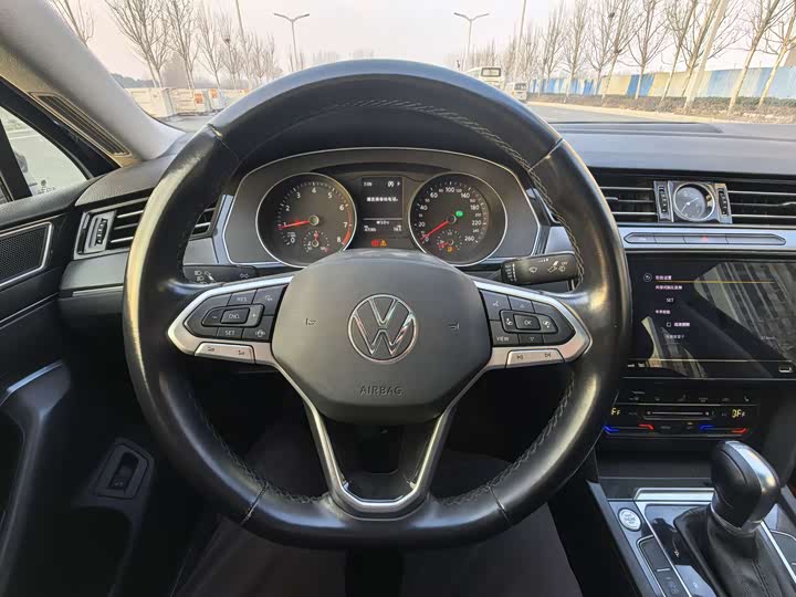 Фото 8 - Volkswagen Magotan