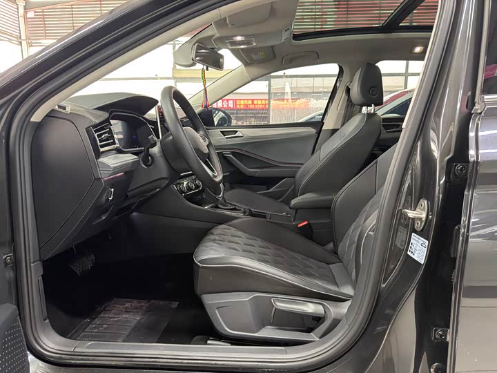 Фото 6 - Volkswagen Sagitar L