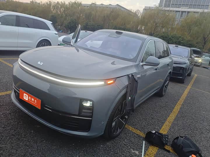 Фото 1 - LiXiang L7