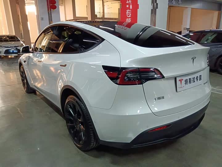 Фото 5 - Tesla Model Y