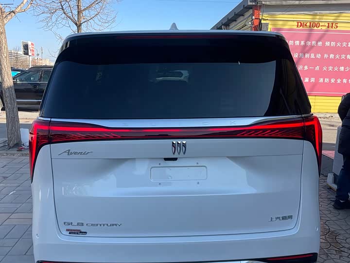 Фото 3 - Buick GL8 Century