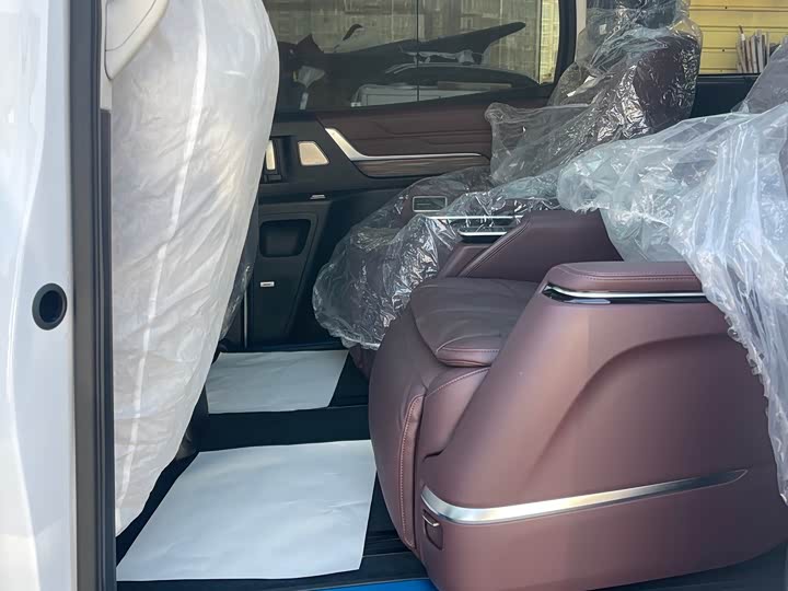 Фото 9 - Buick GL8 Century