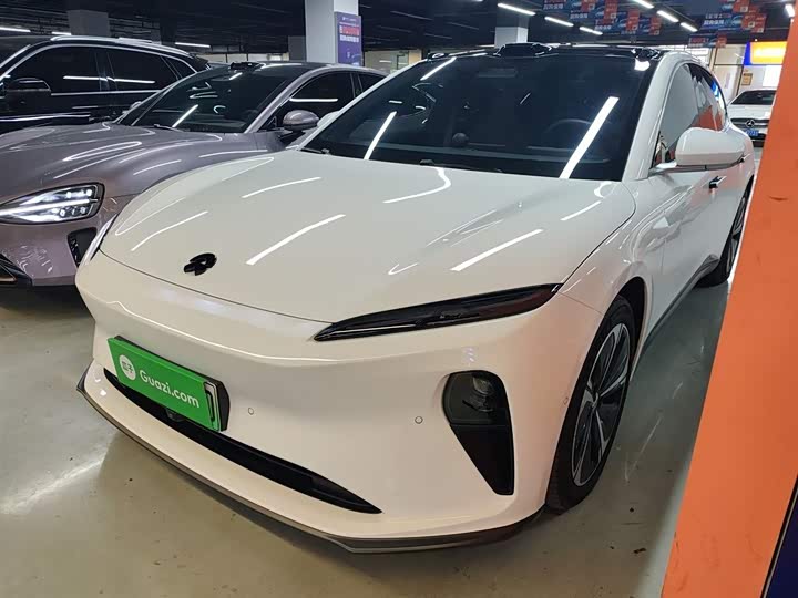 Фото 1 - Nio ET5T