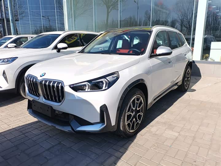 Фото 1 - BMW X1