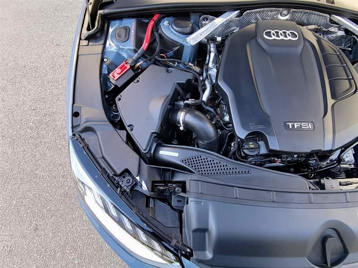 Фото 9 - Audi A4L