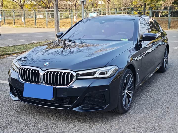 Фото 1 - BMW 5 Series