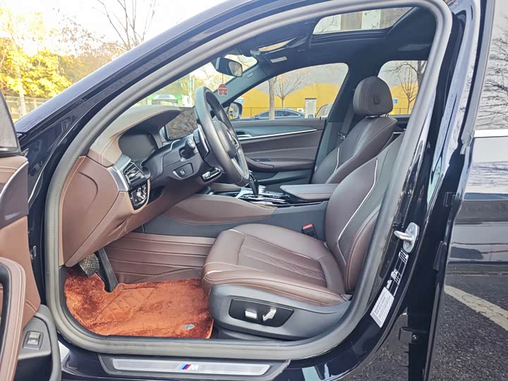 Фото 4 - BMW 5 Series