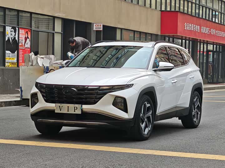 Фото 1 - Hyundai Tucson L