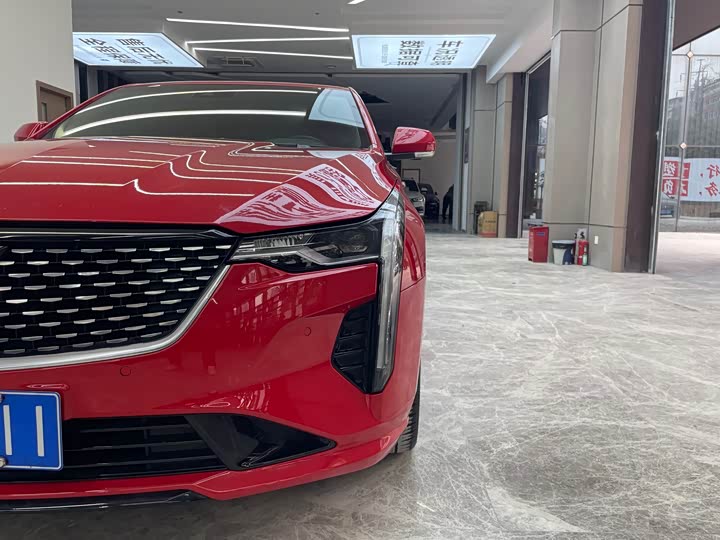 Фото 9 - Cadillac CT4