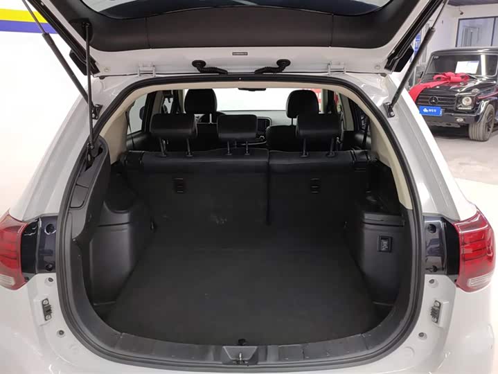 Фото 4 - Mitsubishi Outlander