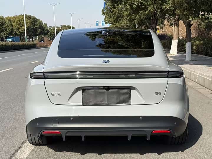 Фото 6 - Nio ET5