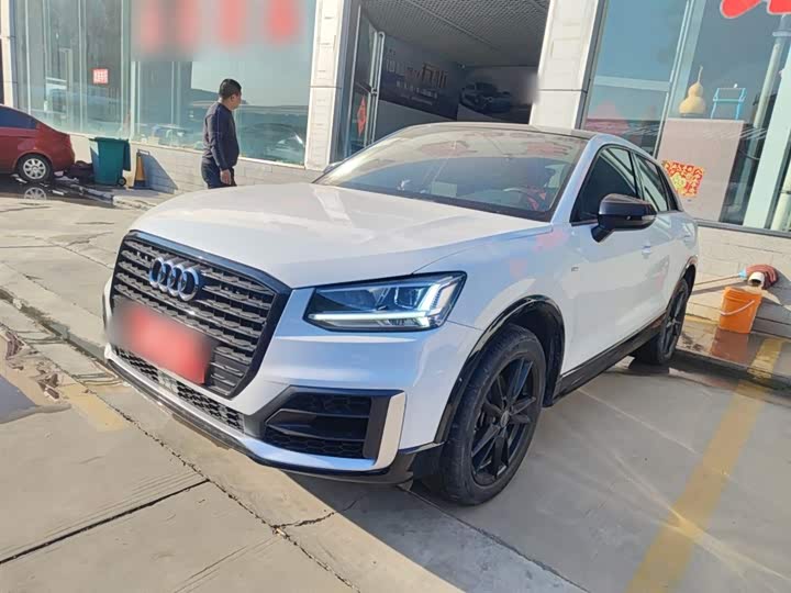 Фото 2 - Audi Q2L