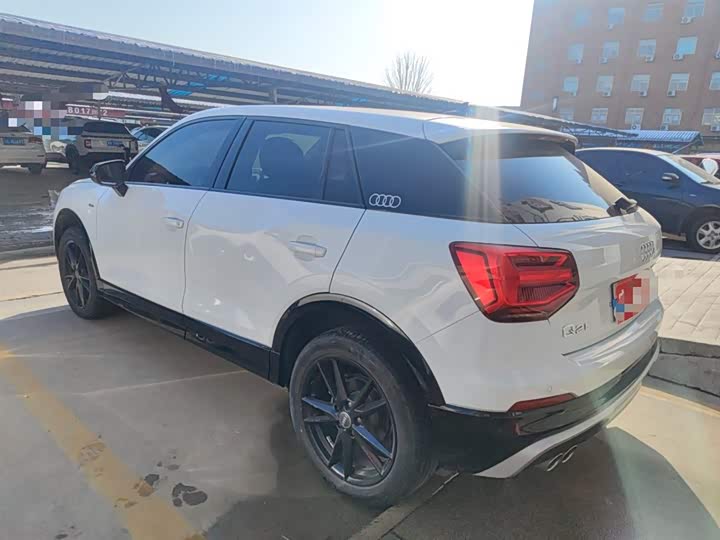 Фото 5 - Audi Q2L