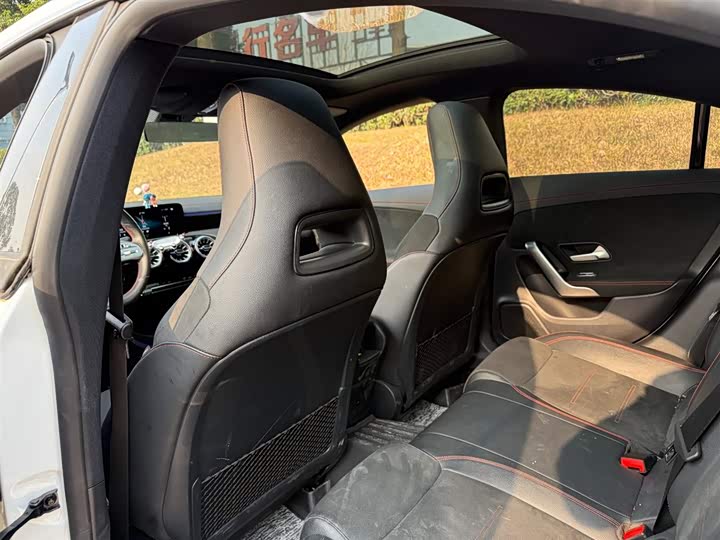 Фото 9 - Mercedes-Benz CLA-Class