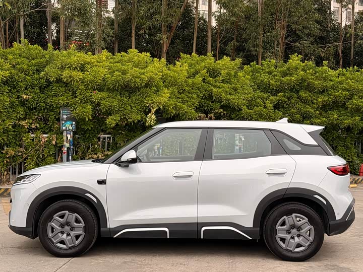 Фото 4 - BYD Yuan Up