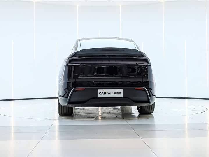 Фото 6 - Tesla Model Y