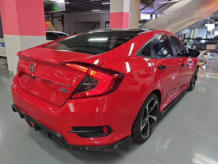 Фото 7 - Honda Civic